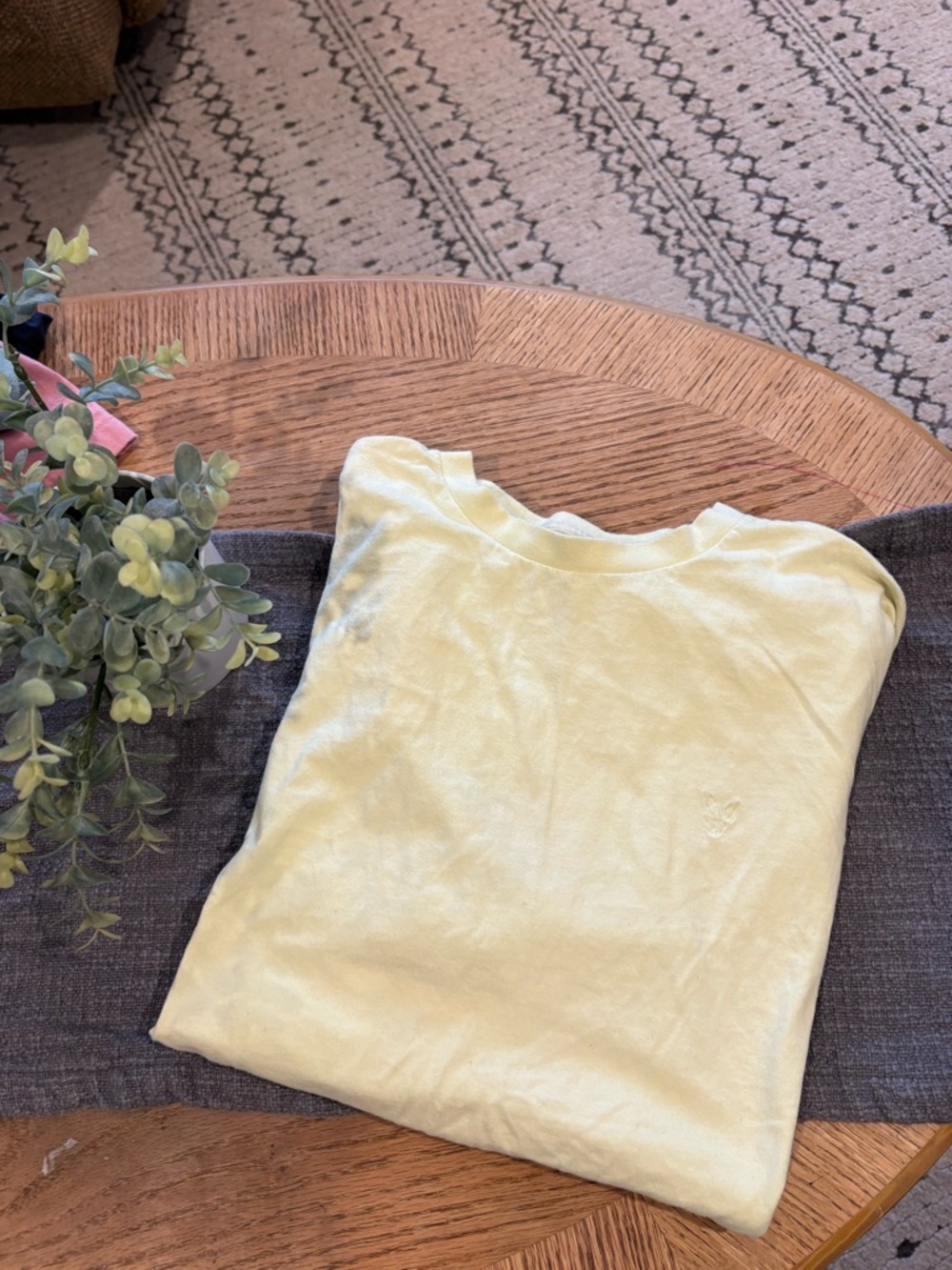 American Eagle Outfitters Pale Yellow Crewneck Tee